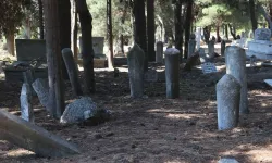 İmam mezarlıkta ölü bulundu