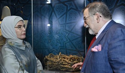 Emine Erdoğan "Selçuklu" sergisini ziyaret etti! Murat Bardakçı'dan bilgiler aldı