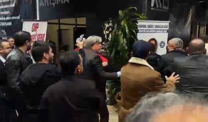 Bu da yaşandı! CHP kongresinde basın mensuplarına saldırı