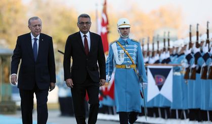 Cumhurbaşkanı Erdoğan Tufan Erhürman’ı böyle karşıladı