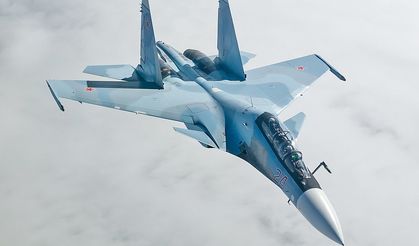Rusya’ya ait Su-30 savaş uçağı düştü
