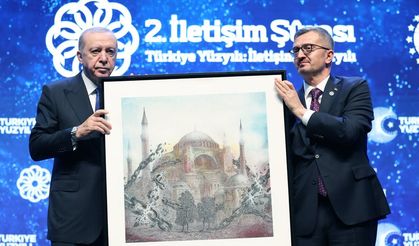 Erdoğan'a "Ayasofya" hediyesi