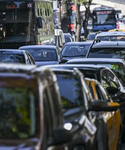 İstanbul trafiğinde yeni uygulama! Sürücüler artık radyodan bu anonsu duyacak