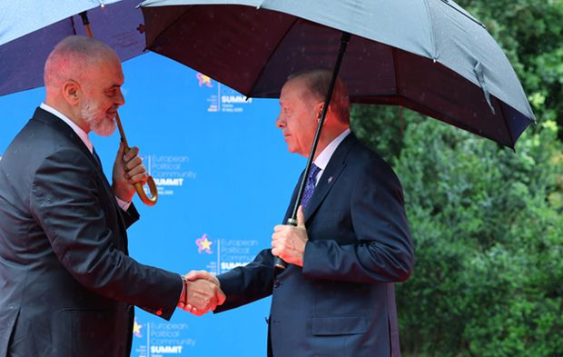 Erdoğan, Edi Rama buluşmasında o an! “Kardeşim…”