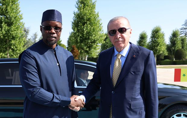 Senegal Başbakanı Ankara'da! Erdoğan resmi törenle karşıladı
