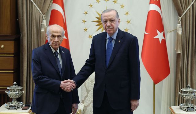 Bahçeli’den AK Parti’nin 25. kuruluş yıl dönümüne özel hediye