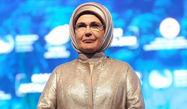 Emine Erdoğan'dan ilk paylaşım: Yepyeni bir yolculuğa hazırız