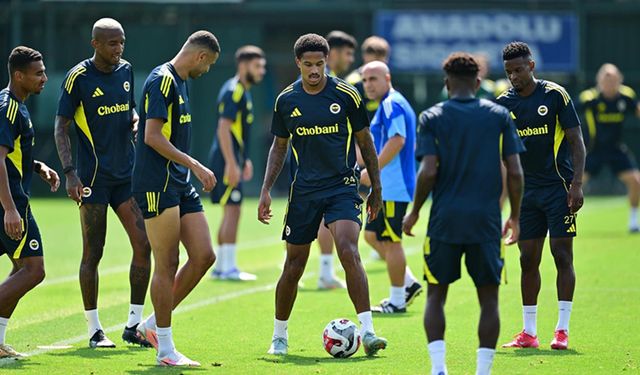 Fenerbahçe'nin Benfica maçı kamp kadrosu açıklandı