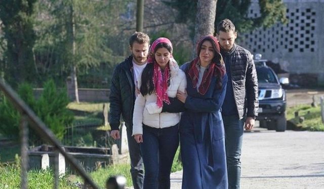 Ünlü oyuncu tatilde korku dolu anlar yaşadı: Doğuma 2 ay kalmıştı