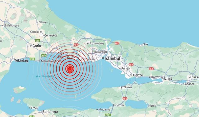 İstanbul'da hissedilen deprem! Kandilli ve AFAD'dan peş peşe açıklamalar