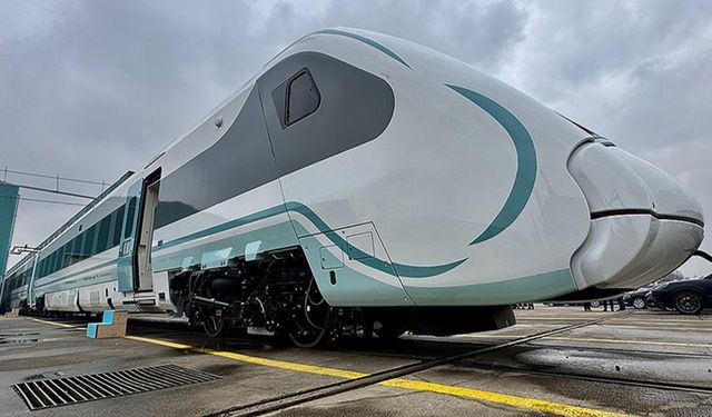 Bakan Uraloğlu duyurdu! "Milli Hızlı Tren artık..."