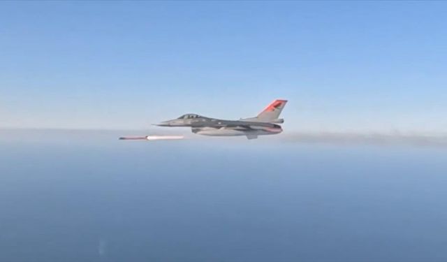 BOZDOĞAN ve GÖKDOĞAN füzeleri 12'den vurdu