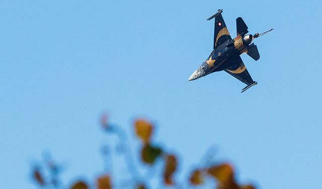 SOLOTÜRK'ten uçuş gösterisi!