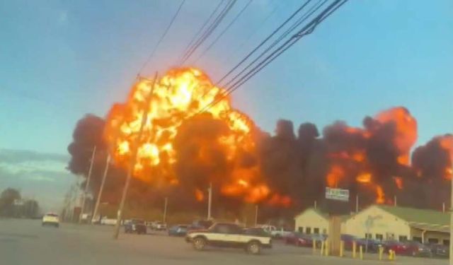 ABD'de UPS kargo uçağı düştü! Çok sayıda ölü var