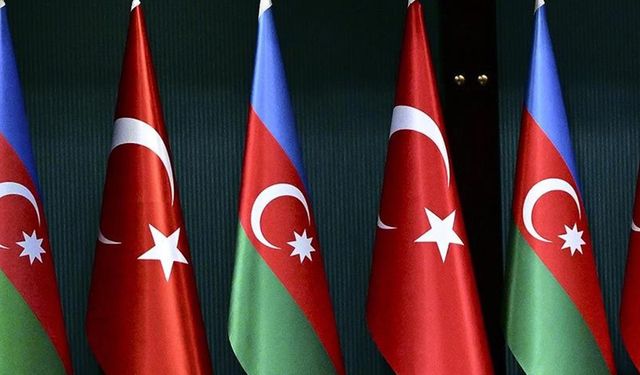 Azerbaycan'dan Türkiye'ye destek