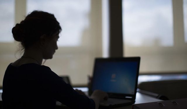 Bir garip olay! İşe erken geldiği için işten kovuldu