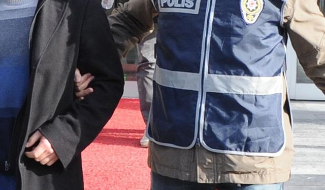 Ünlü spikerler gözaltına alındı