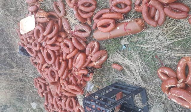 Boş arazide yüzlerce kilo et bulundu