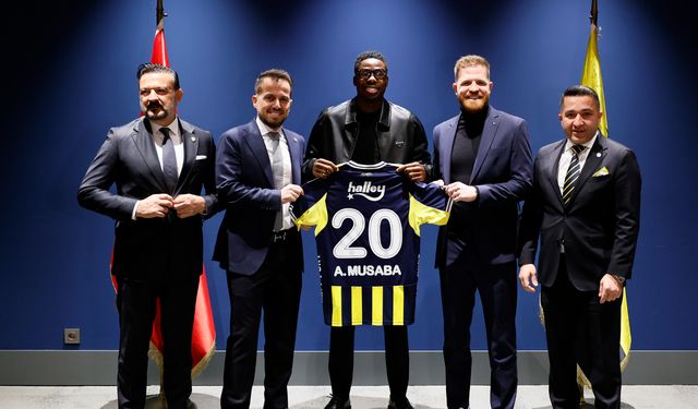 Musaba imzaladı devamı gelecek! Fenerbahçe'den transfer açıklaması