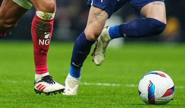 Galatasaray - Fenerbahçe maç saati değişti!