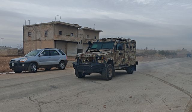 Suriye'de sıcak dakikalar! YPG geri çekiliyor