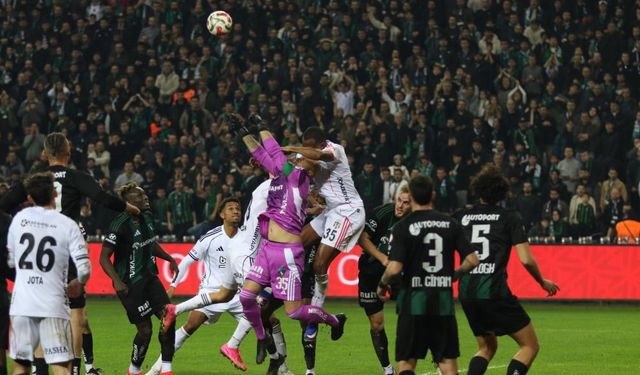 2 penaltı 2 gol! Kocaelispor - Beşiktaş maçı sona erdi
