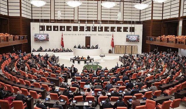 CHP'nin Meclis'teki vekil sayısı düştü