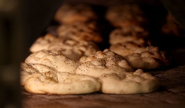Fırınlarda pide mesaisi başladı