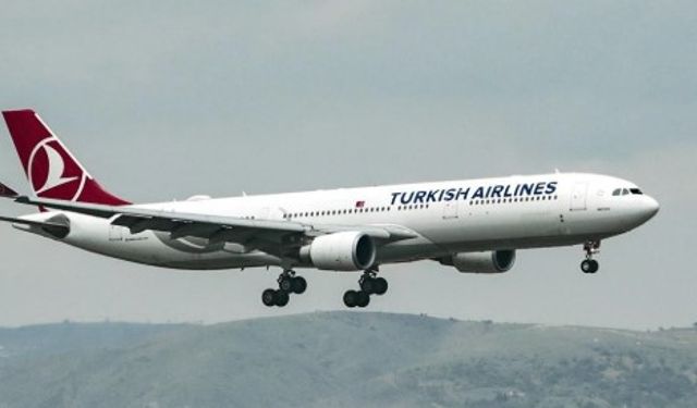 THY uçağı acil iniş yaptı! Havada panik...