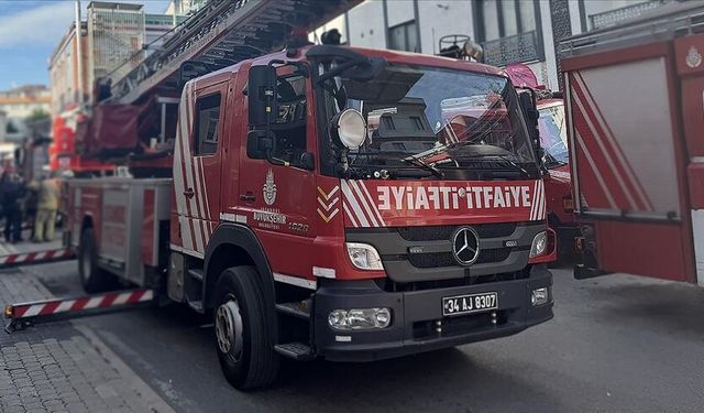 Fatih'te apartmanda yangın! Ölü ve yaralılar var