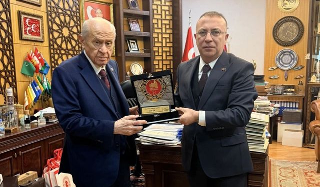 MHP'de istifa! Genel Başkan Yardımcısı İzzet Ulvi Yönter...