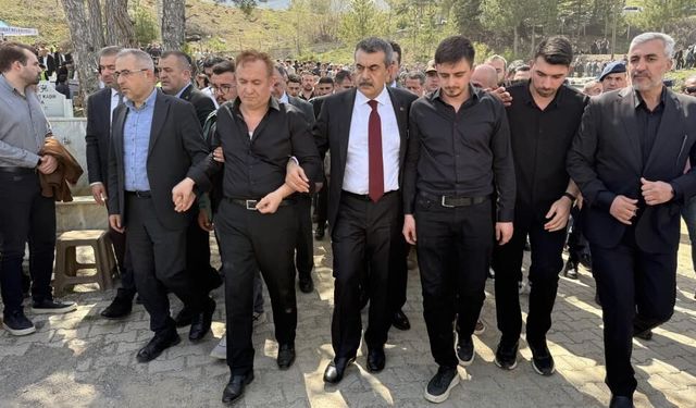 Öğretmen Ayla Kara'nın eşinden duygu yüklü sözler