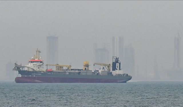 Hürmüz Boğazı açıldı! Trump'tan yeni tehdit geldi