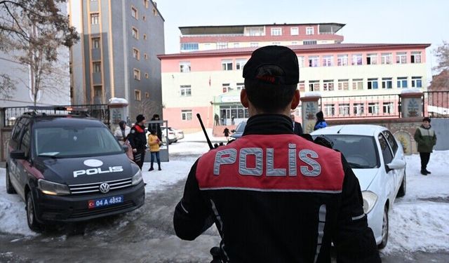 Okul güvenliğinde yeni dönem! Yeni model madde madde açıklandı