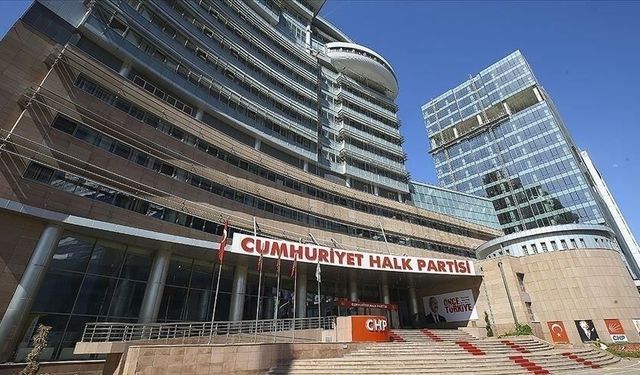 CHP'de istifa depremi!