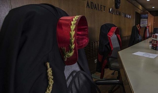 Bakan Gürlek duyurdu: Onlarca avukat gözaltına alındı!