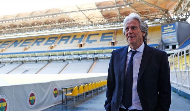 Eski Fenerbahçeli Ronaldo'nun yeni hocası oldu