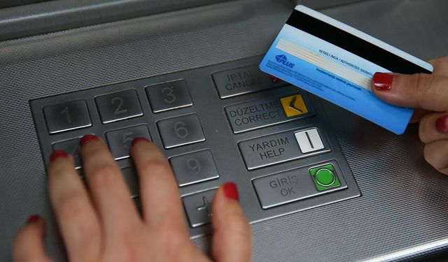 ATM'lerini kaldırıyor! Dev bankadan şaşırtan hamle