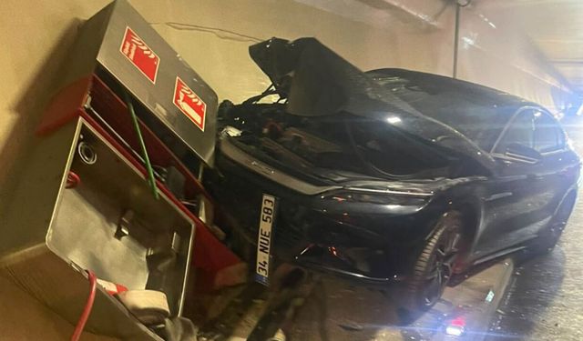 Avrasya Tüneli'nde korkutan kaza! Yürekler ağza geldi