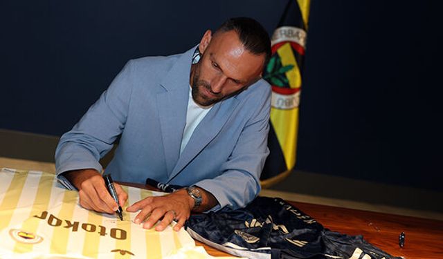 Fenerbahçe imzayı attırdı golcü formayı giydi
