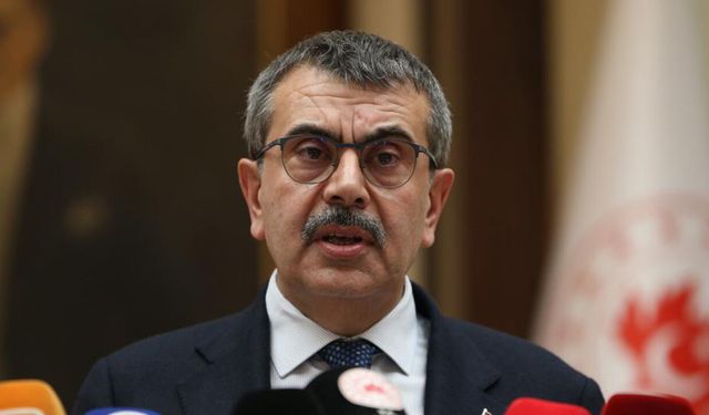 Bakan Tekin duyurdu! Ara tatil kalkıyor mu?