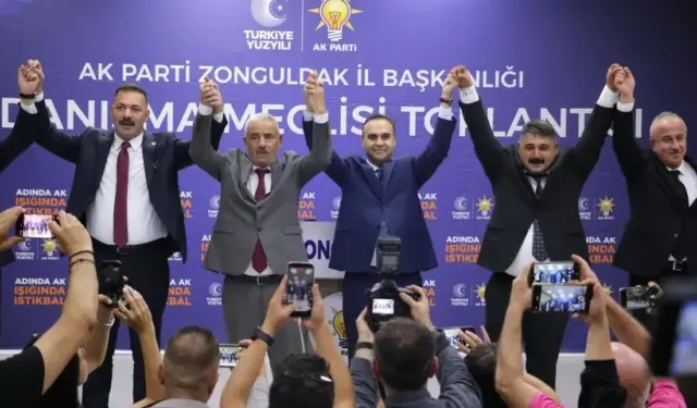 CHP'den istifa edip AK Parti'ye geçtiler! Katılımlar sürüyor