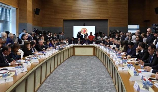 Teklif komisyondan geçti! Türkiye için yeni sayfa açılıyor