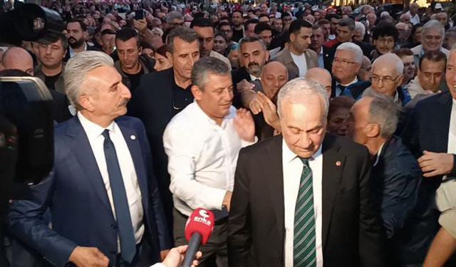 Yok artık Özgür Özel! Vatandaşa beddua etti