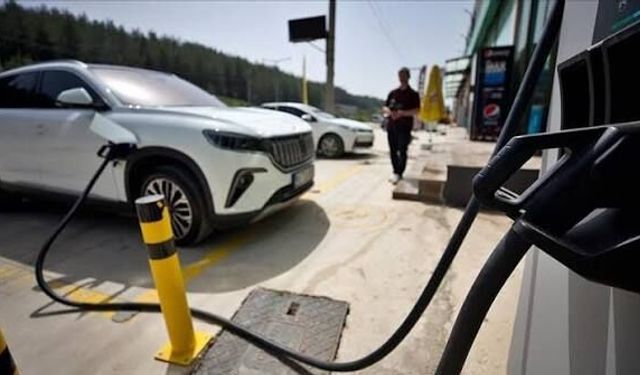 "Elektrikli araçları evde şarj edenlere ceza" iddiası yalanlandı