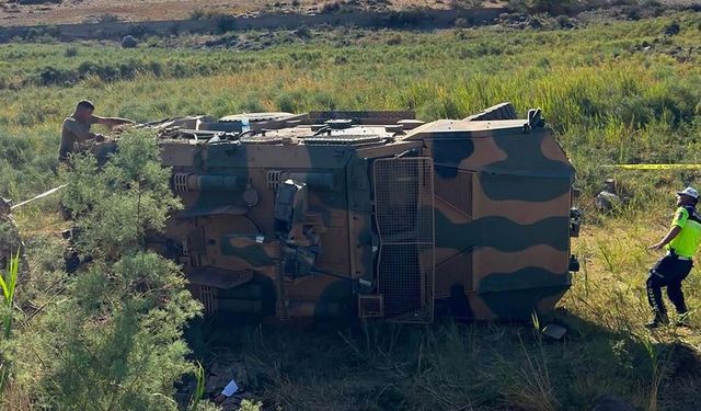 Askeri araç devrildi! Şehit ve yaralılar var