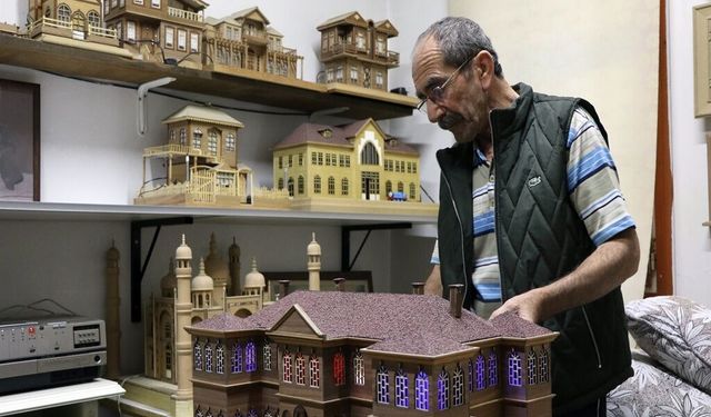 72 Yaşındaki usta tarihi yapıları evine sığdırdı