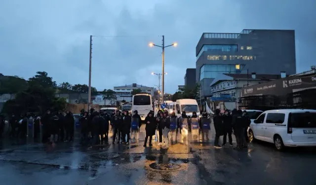 Halk TV’ye polis baskını: Yayın durduruldu