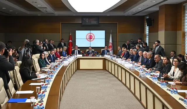 Mekke Anlaşması komisyonda kabul edildi!