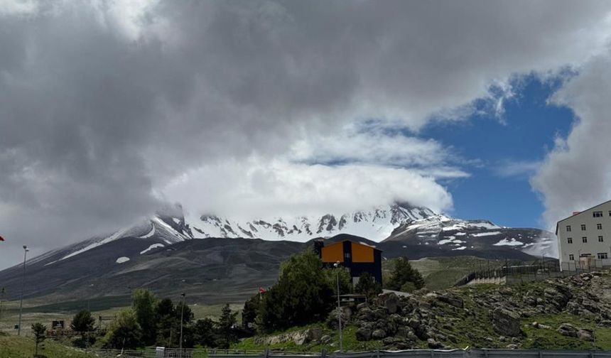 Erciyes Dağı’ndan hayran bırakan fotoğraf